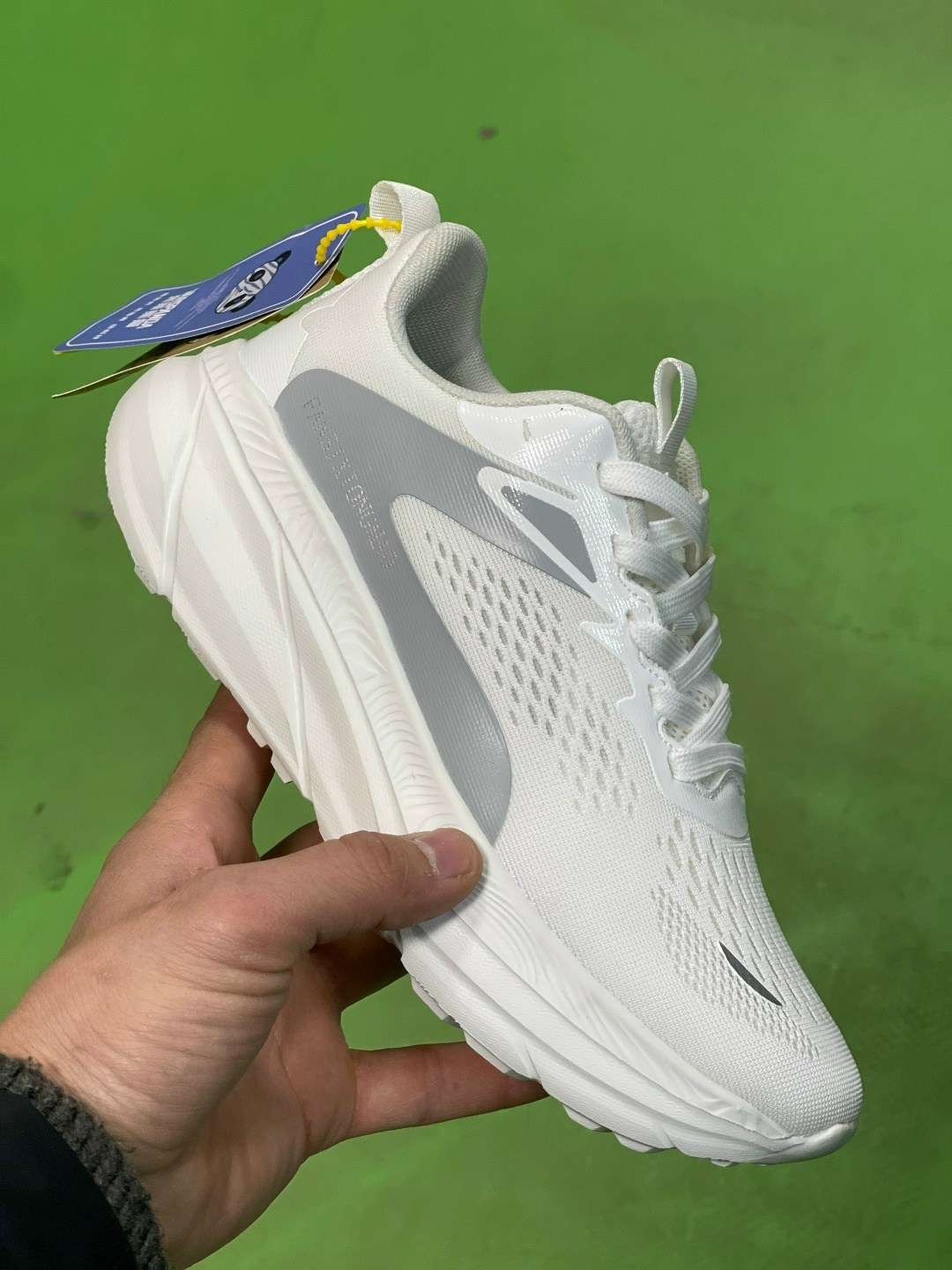 кроссовки,кроссовки женскиe,повседневные кроссовки,кроссовки hoka one one,дышащие кроссовки