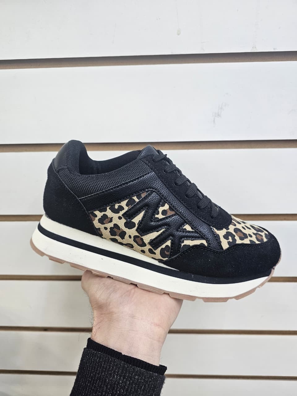 кроссовки женскиe,,кроссовки черные, кроссовки, спортивная