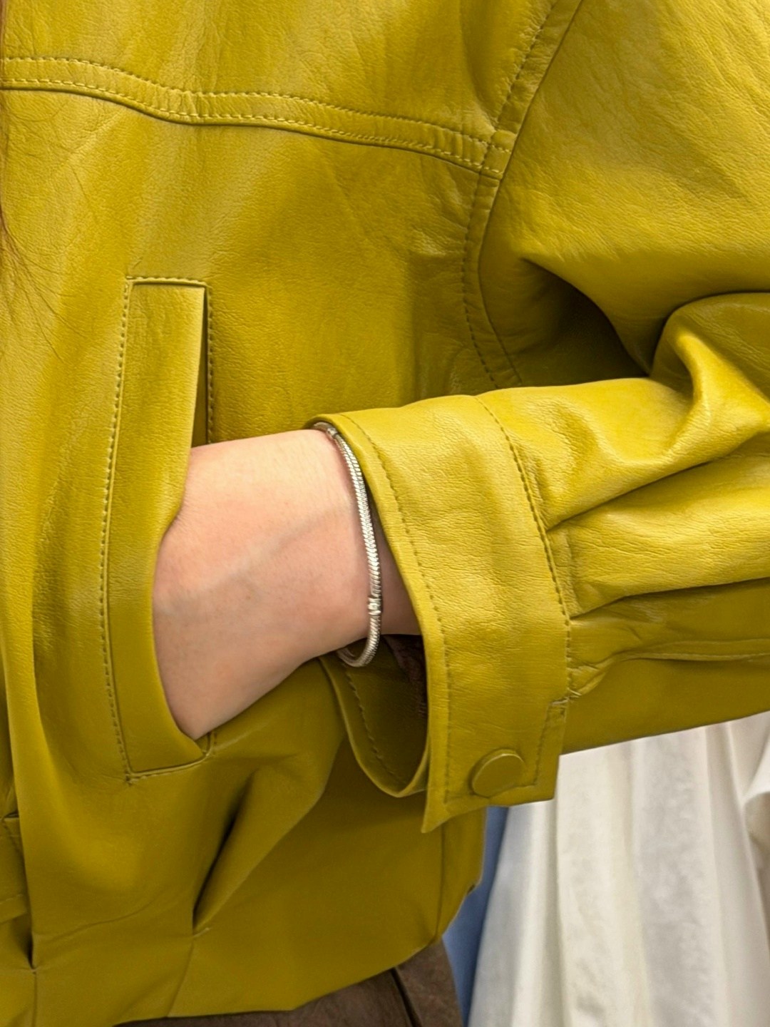 куртка кожаная,кожаная куртка женская,женская куртка из искусственной кожи,куртка желтая,куртка женская