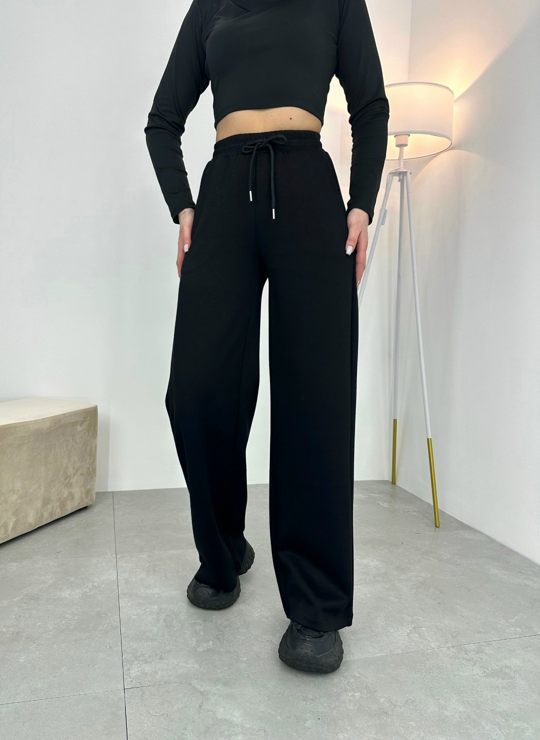 серые спортивные штаны палаццо женские,брюки палаццо трикотажные широкие gh fashion,брюки спортивные палаццо,брюки женские палаццо,широкие брюки с кулиской на талии dazy серый