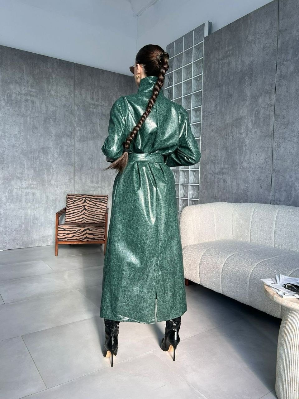 плащ зеленый,плащ женский,плащ тренч кожаный,кожаные плащи