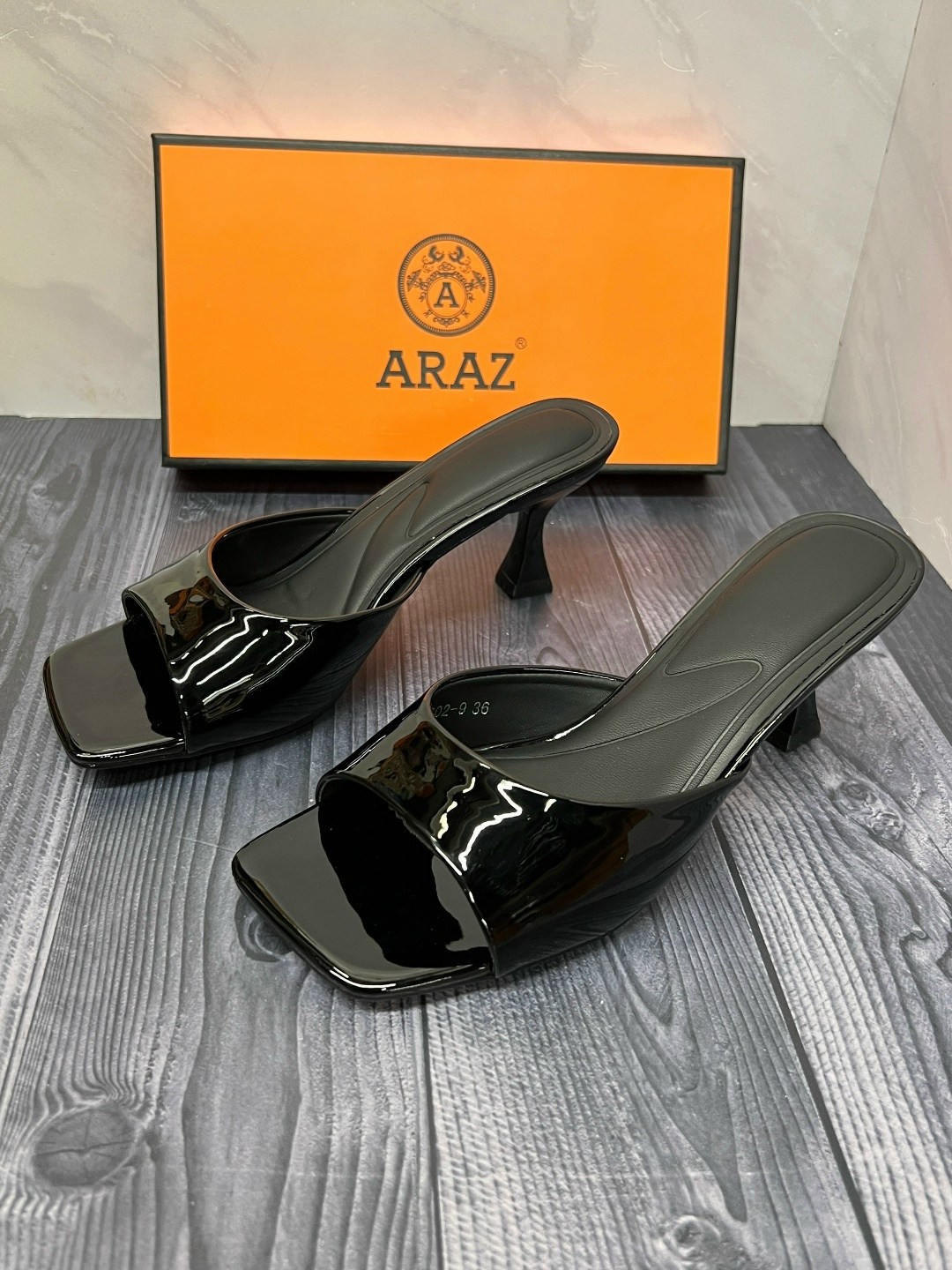 ,женские босоножки,обуви,женская ,высокие босоножки