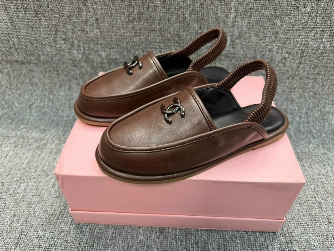 шлепанцы шанель,,шлепки шанель,босоножки chanel,лоферы chanel