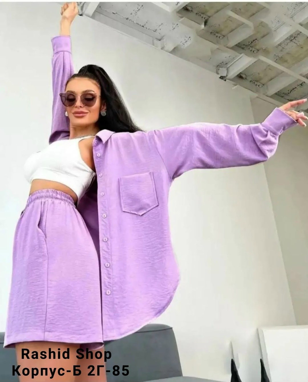 костюм классический,костюм с шортами и рубашкой оверсайз,рубашка фуксия оверсайз,летние костюмы женские,муслиновый костюм женский с шортами