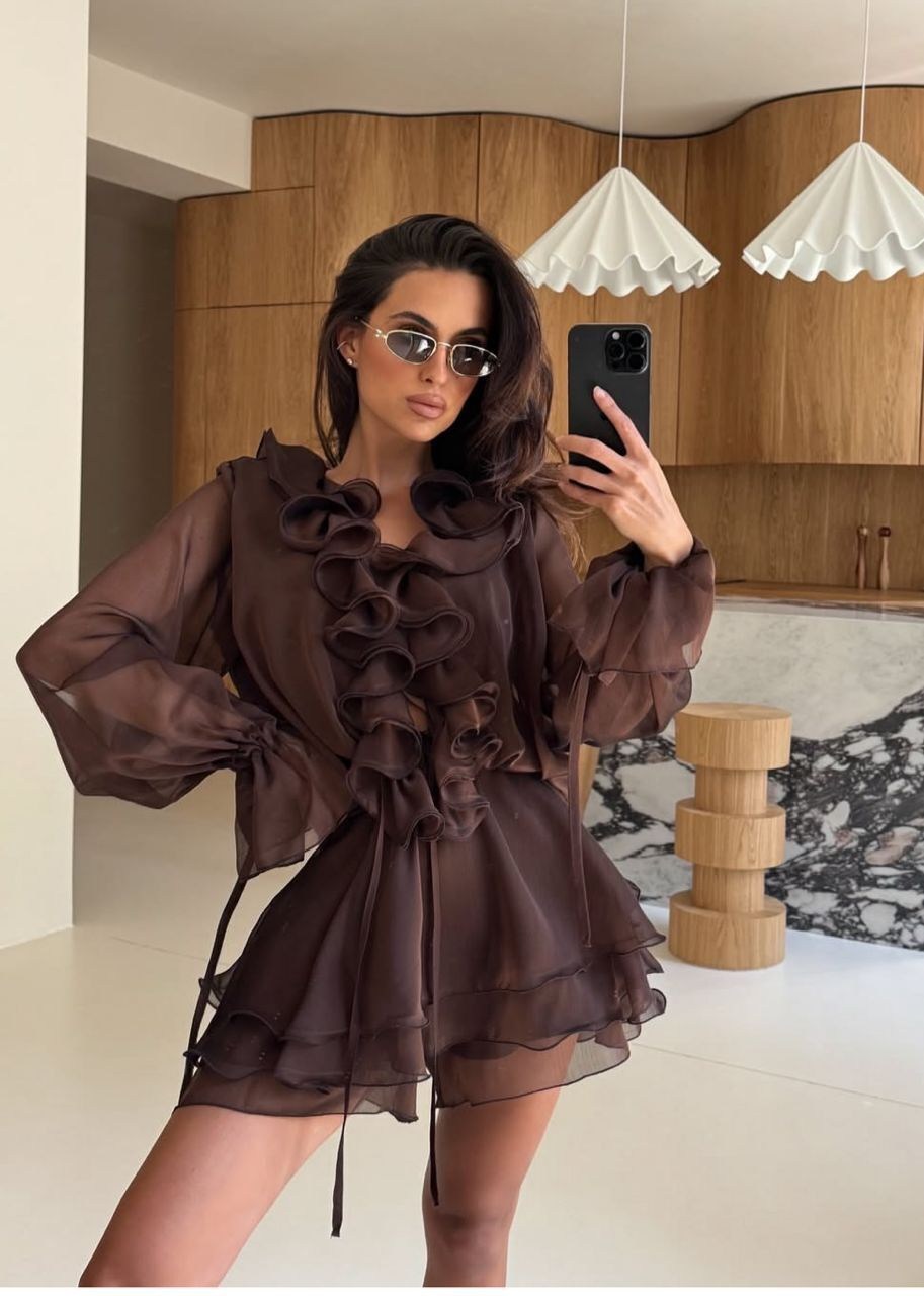 платье коричневое,платье с рюшами,блузка с оборками,платье с воланами,женское платье