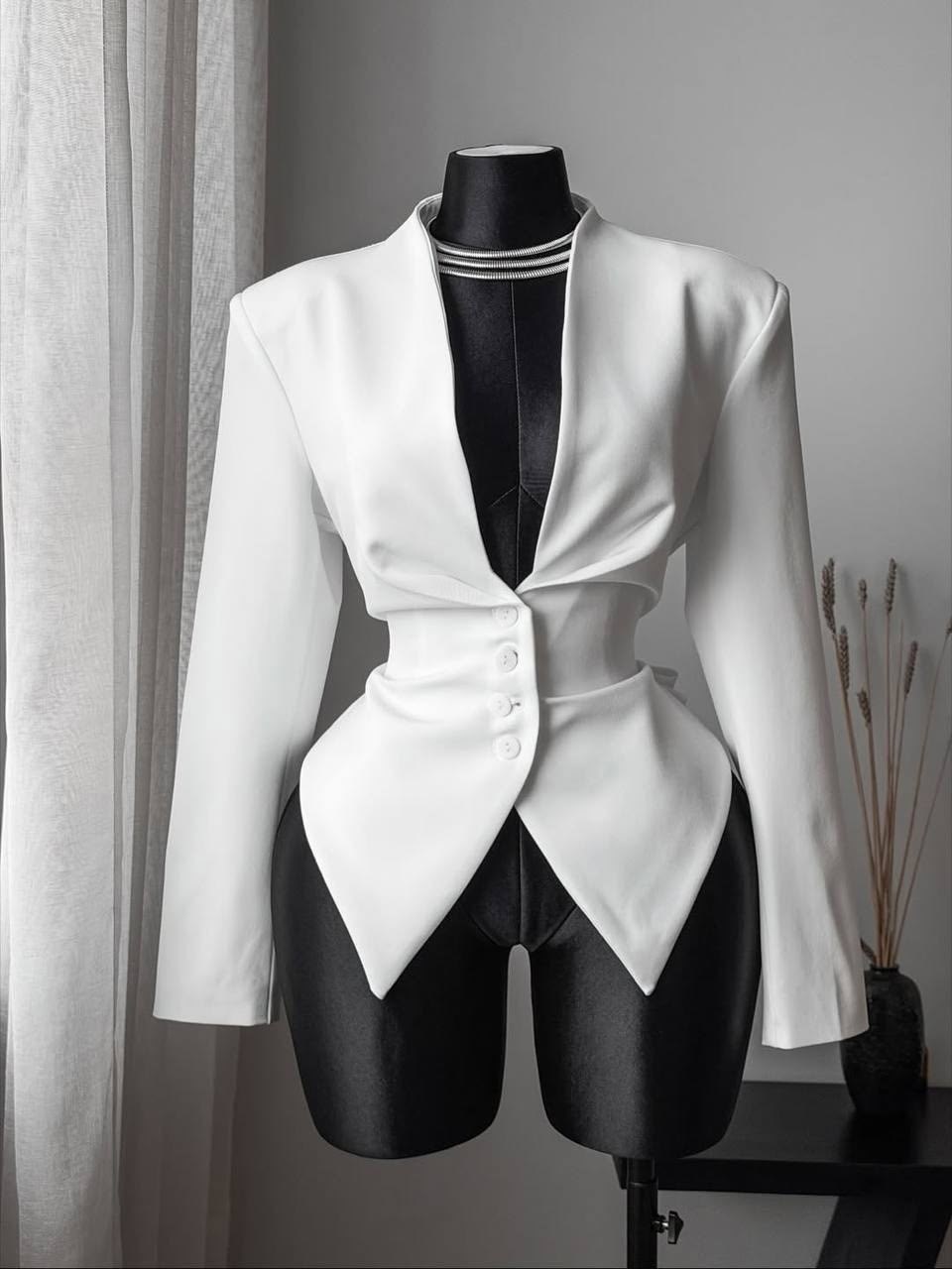 жакет с баской,пиджак,женский пиджак,пиджак приталенный,пиджак с баской