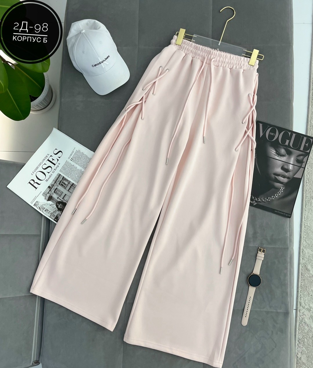 спортивные брюки,спортивные штаны женские,брюки в спортивном стиле,спортивные штаны,брюки свободные