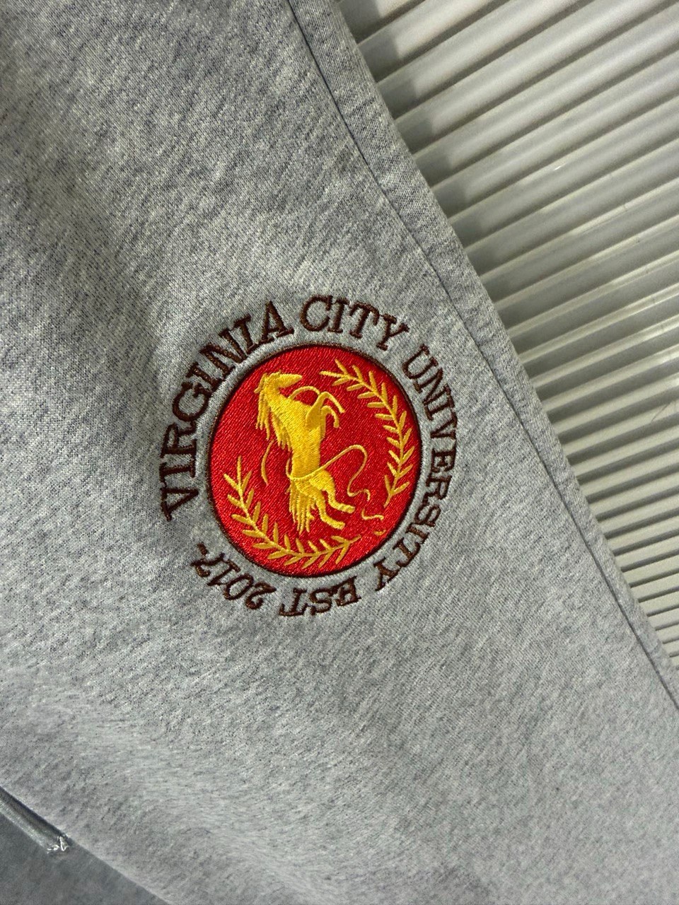 брюки спортивные,спортивные брюки мужские brunello cucinelli,штаны спортивные,спортивные брюки мужские,мужские спортивные штаны