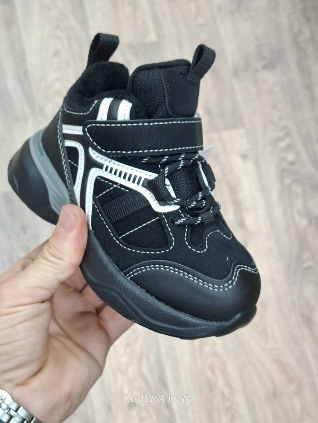 кроссовки,,детские кроссовки,кроссовки для мальчика,ботинки для мальчика