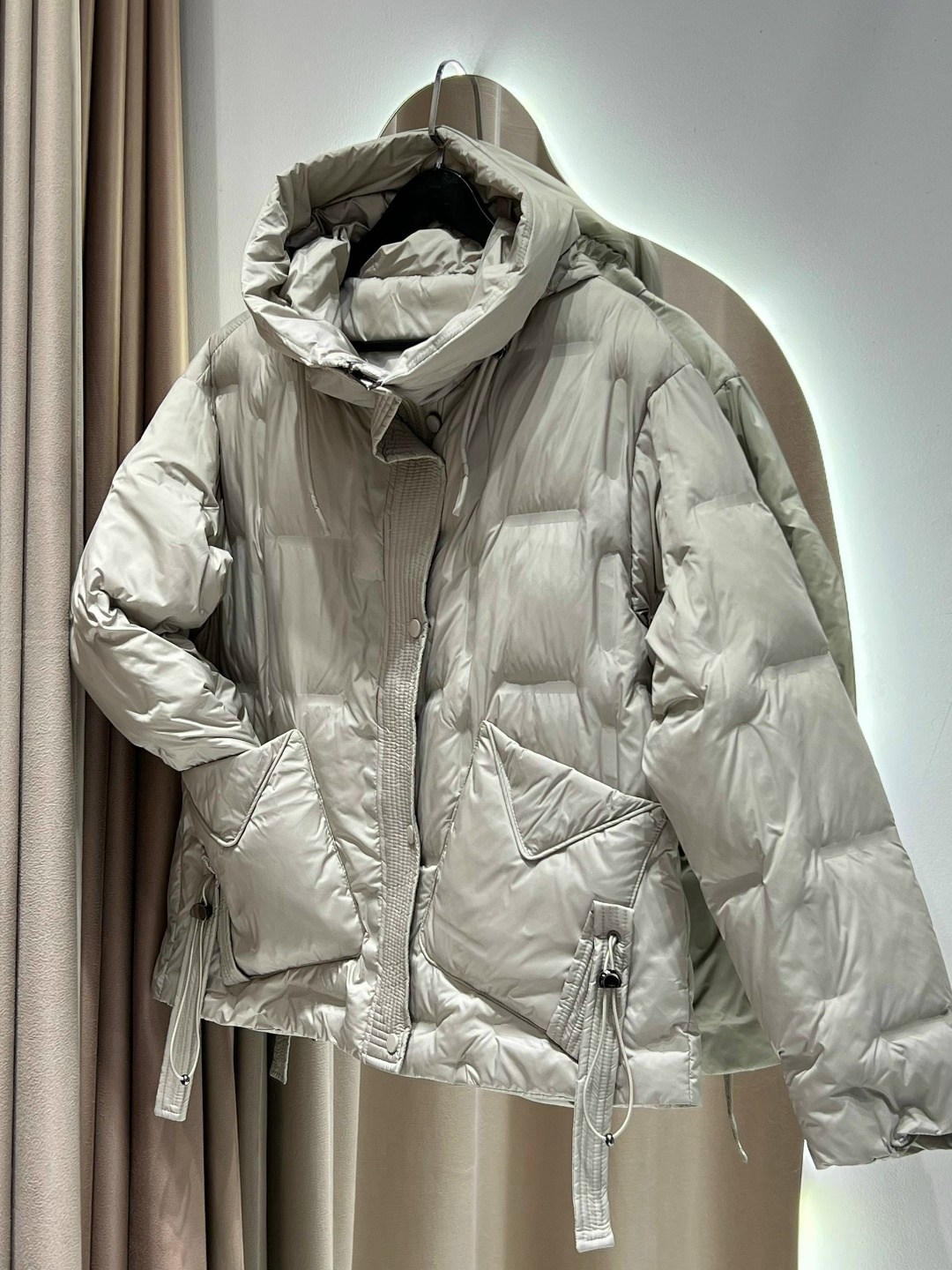 женская куртка,демисезонная куртка,куртка,куртка женская с капюшоном,женская демисезонная куртка