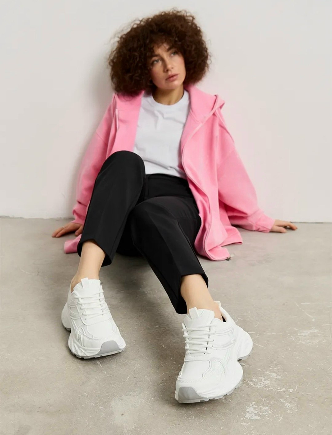 кроссовки женские,женские белые кроссовки,кроссовки на весну,модные кроссовки,белые кроссовки