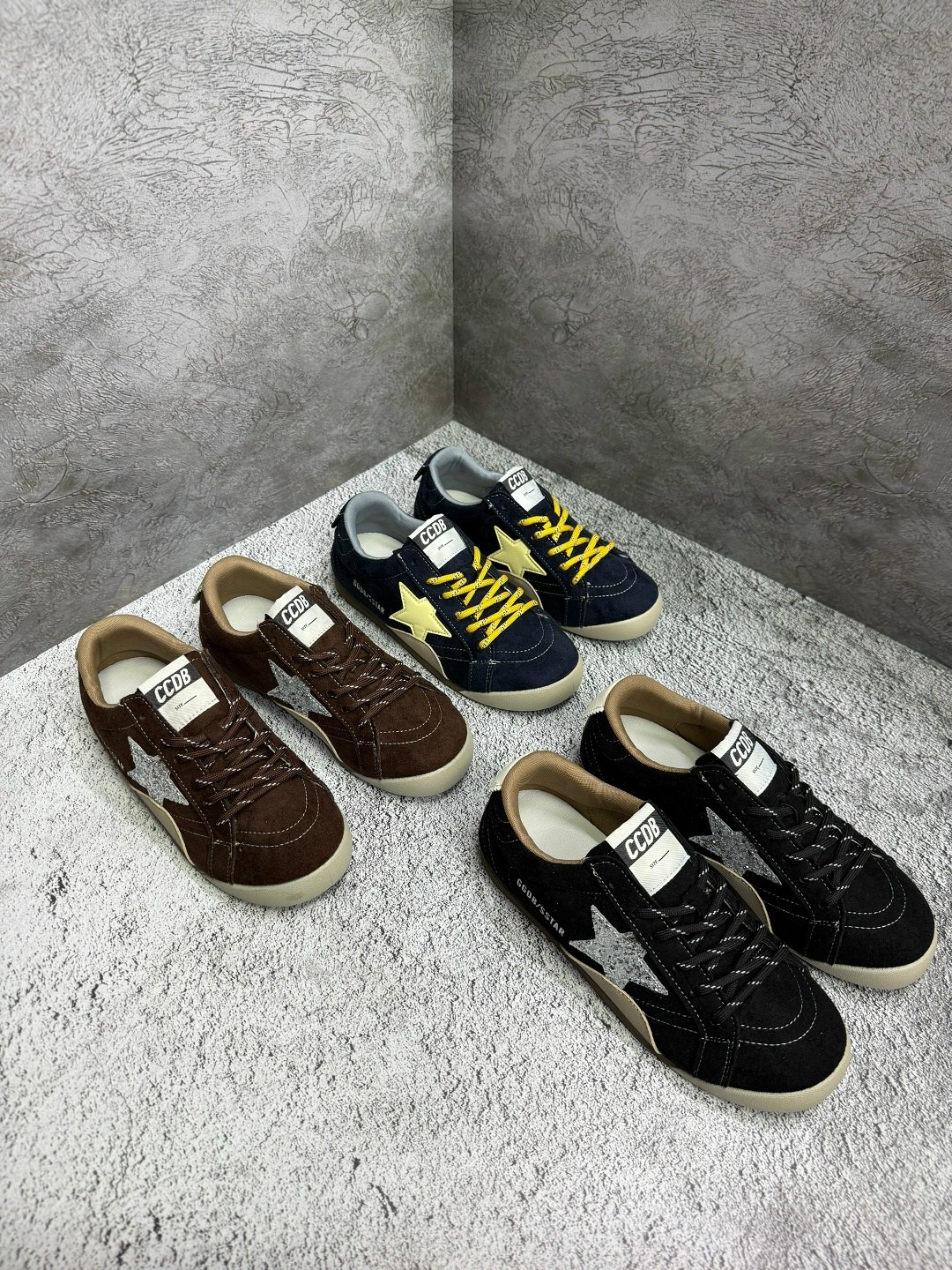 golden goose кроссовки super-star коричневый,,кеды golden goose,женская ,golden goose super-star low-top sneakers