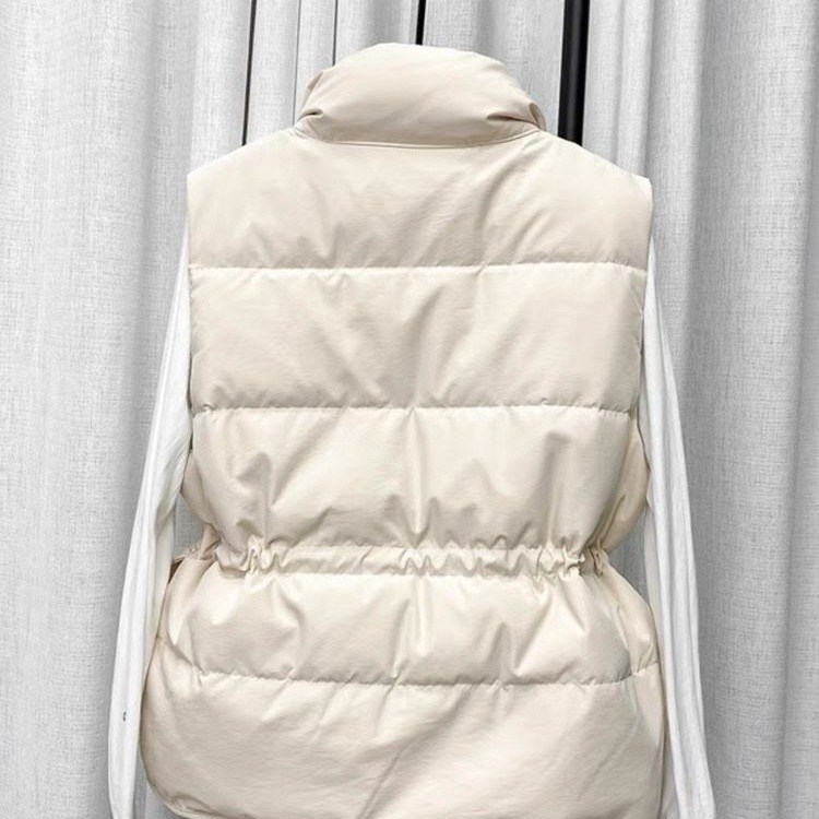 теплый жилет,женские жилеты,пуховой жилет,модные жилеты пух,жилет женский теплый