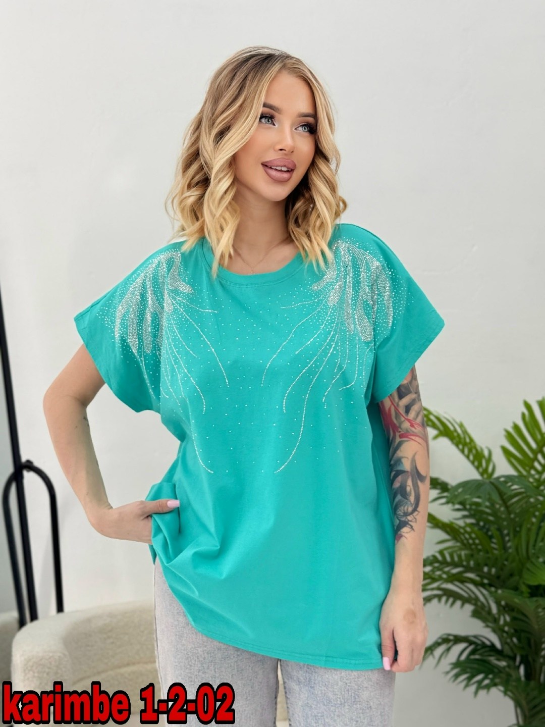 женская футболка больших размеров,женская футболка,футболка больших размеров для женщин,футболка оверсайз со стразами,футболка со стразами