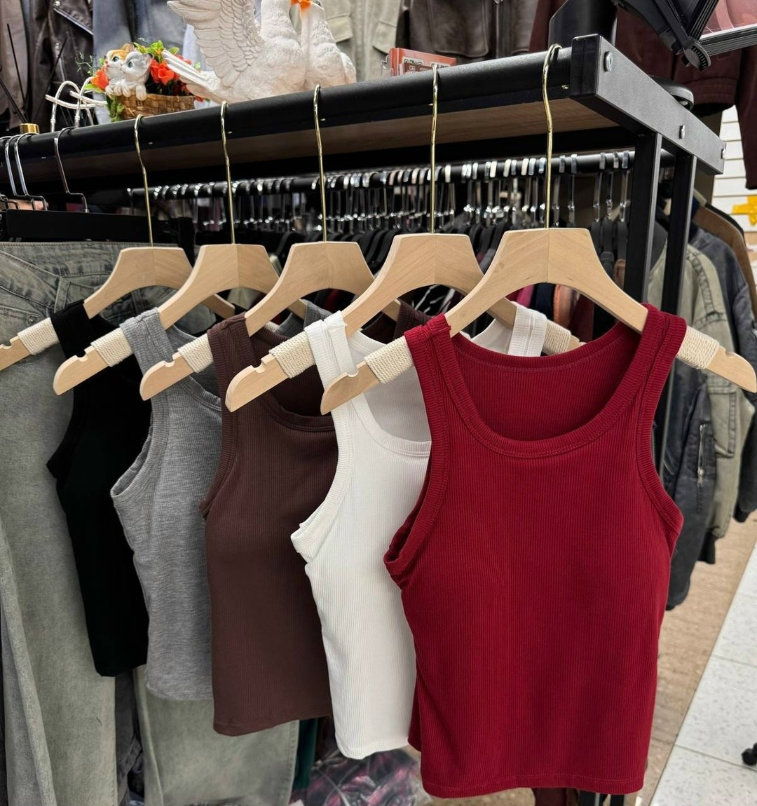 женские майки, топы из в рубчик,женская трикотажная майка,топ женский в рубчик,майка базовая классическая в рубчик топ,майка женская