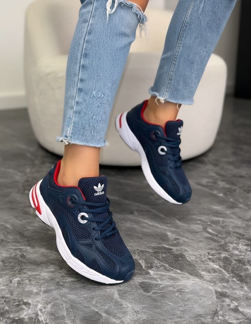 ,кроссовки черные,женские кроссовки,стильные черные кроссовки женские,черные женские кроссовки