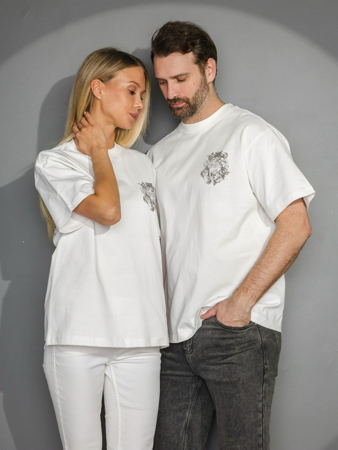 футболки женские мужские,футболки оверсайз белый,футболки женская,белая футболка,футболки оверсайз с принтами