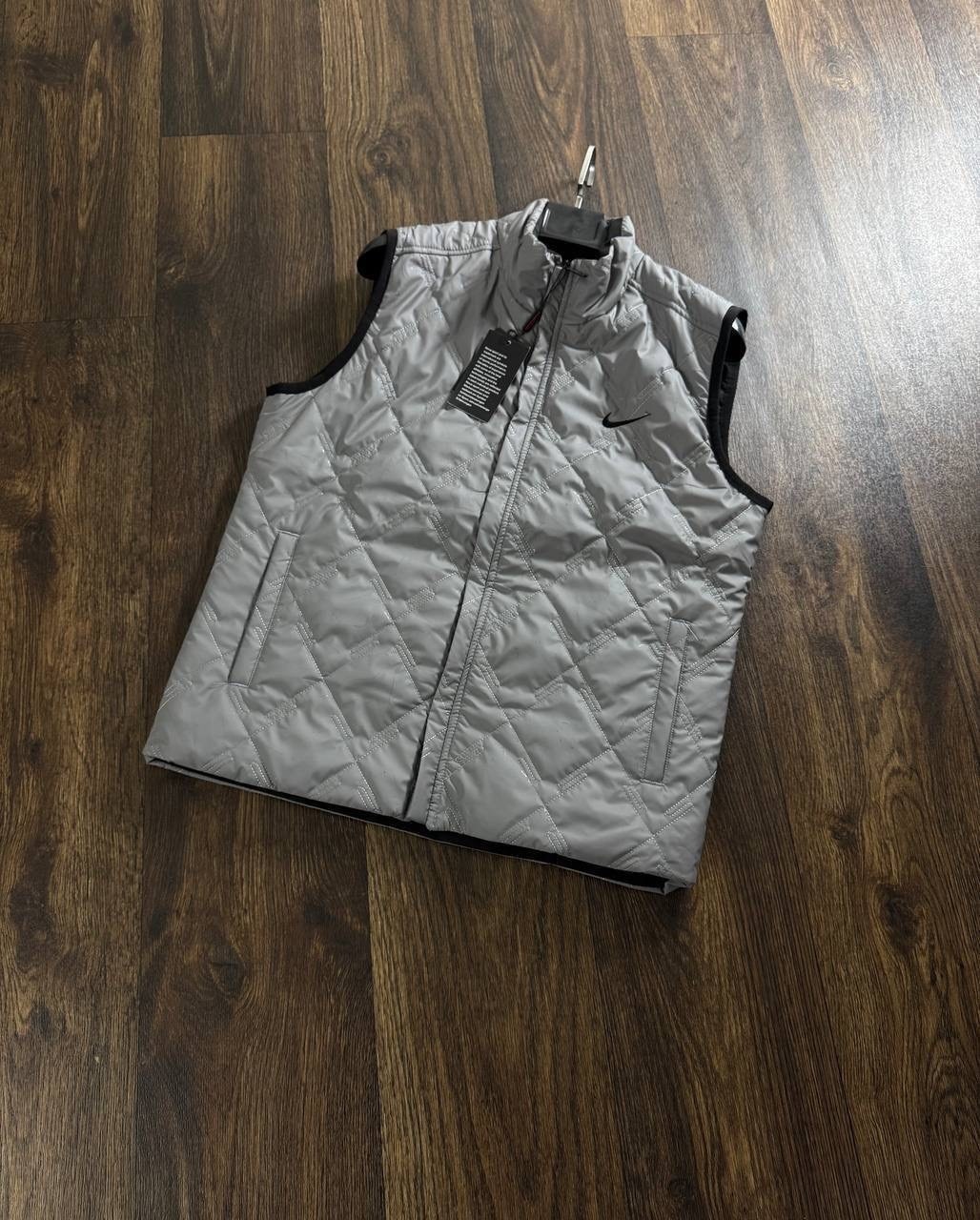 жилетка nike,жилетки мужские,жилетка найк,жилет спортивное,жилет