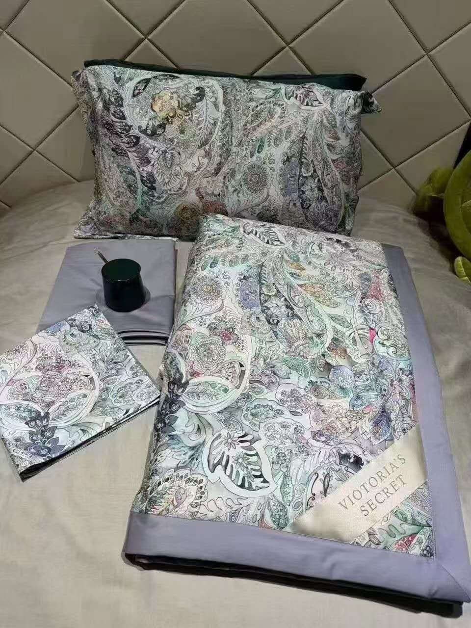 комплект постельного белья,миа кара постельное белье,комплект постельного белья с одеялом gf calli,комплект постельного белья с одеялом,постельное белье с одеялом евро