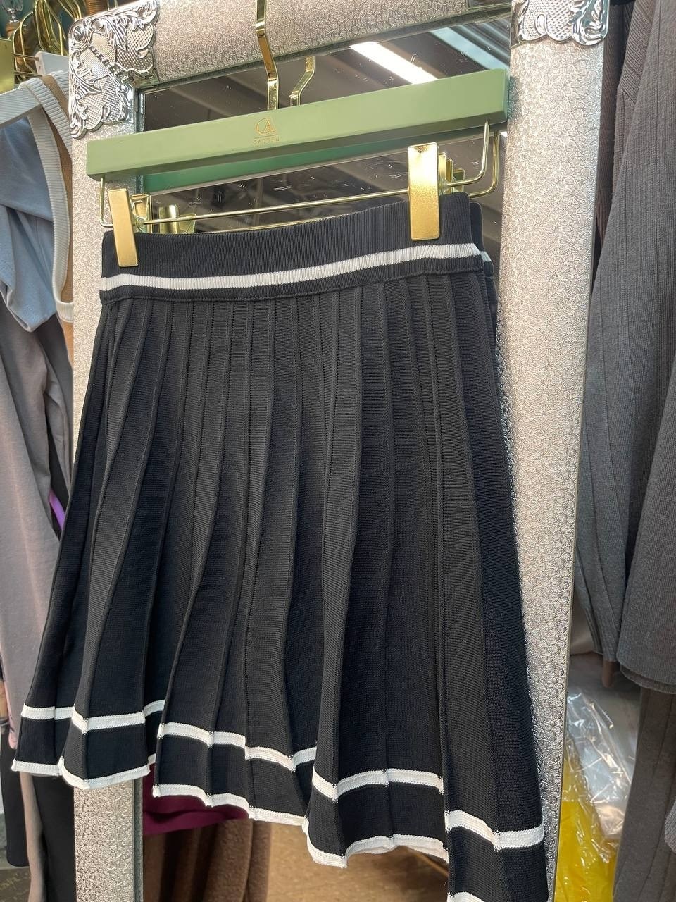 костюм трикотажный с юбкой,трикотажный костюм с юбкой плиссе,костюм с юбкой плиссе,костюм двойка с юбкой,женский костюм трикотажный с юбкой