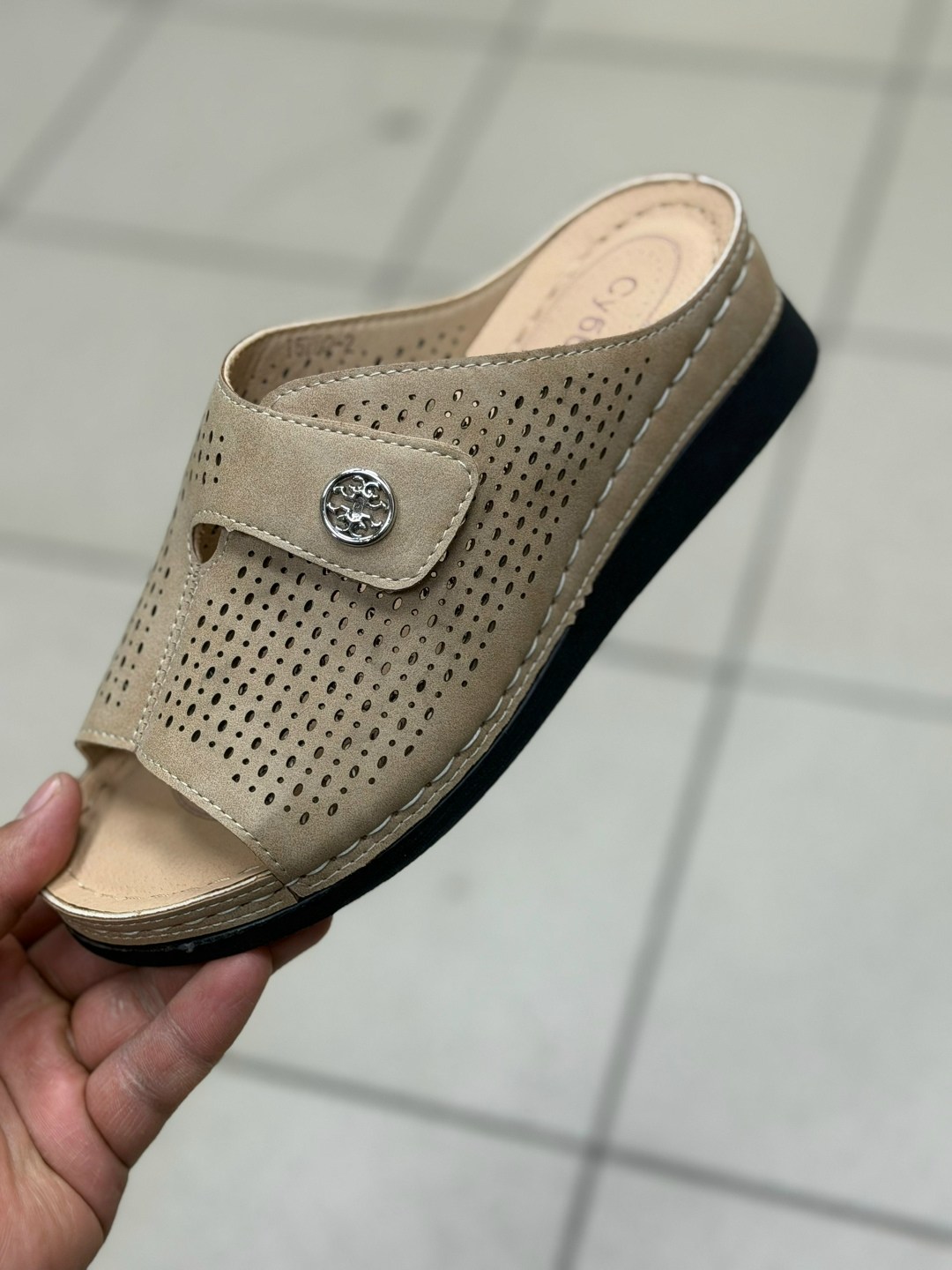 женские шлепанцы,,женская ,женские шлепки,женские босоножки