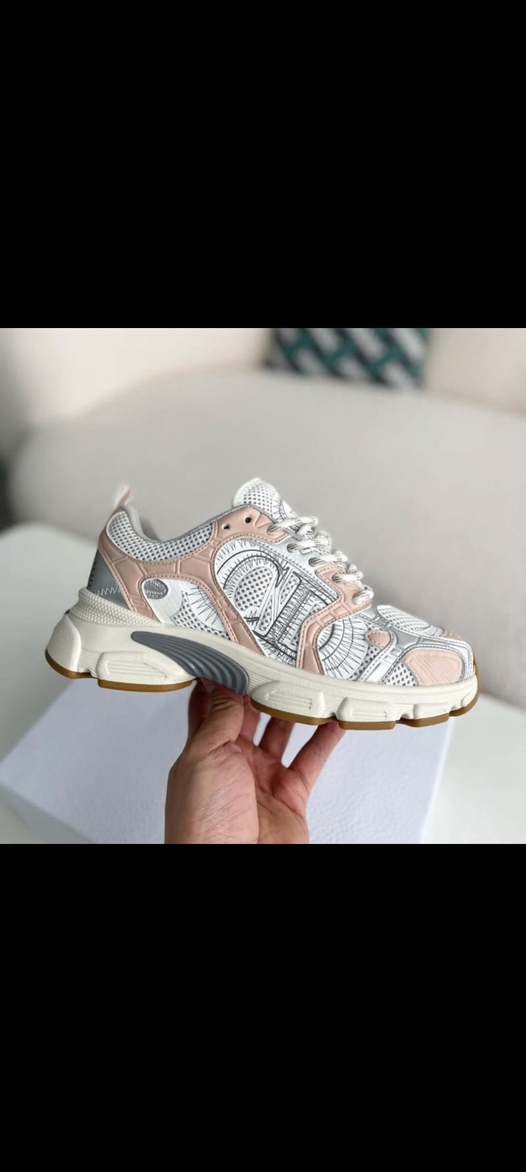 dior кроссовки,кроссовки christian dior,женские кроссовки,диор кроссовки женские,кроссовки баленсиага 3xl