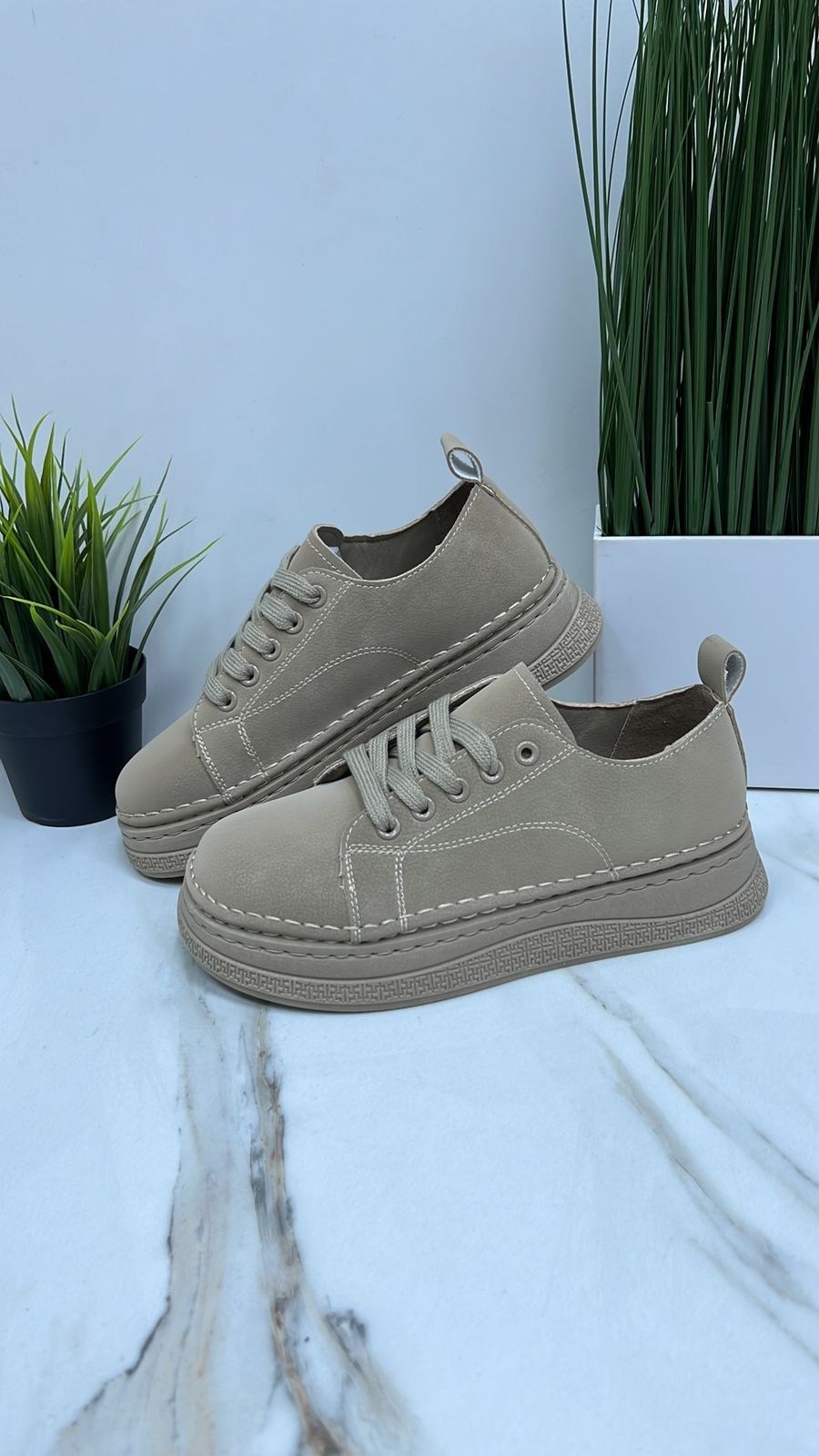 ,бежевые кроссовки,бежевые кеды,кроссовки женскиe,женские кеды