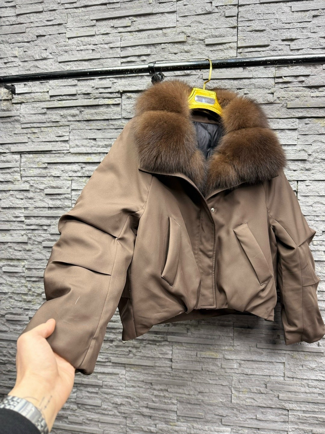 пуховик с натуральным мехом,пуховик женский с натуральным мехом,пуховик женский,куртка женская,пуховик с мехом