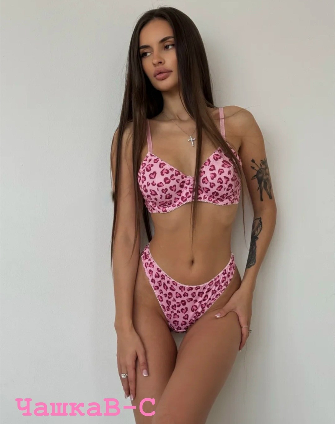 комплект нижнего белья,комплект нижнего белья женский,красивый комплект нижнего белья,комплект белья женский,нижнее белье комплект в рубчик