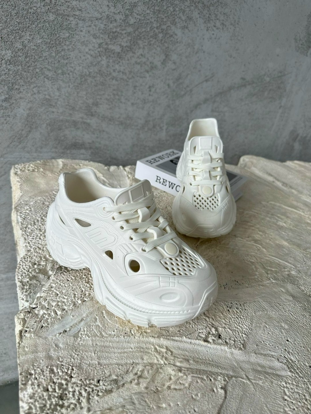 женские кроссовки,кроссовки,кроссовки женские белые,массивные кроссовки женские,массивные кроссовки