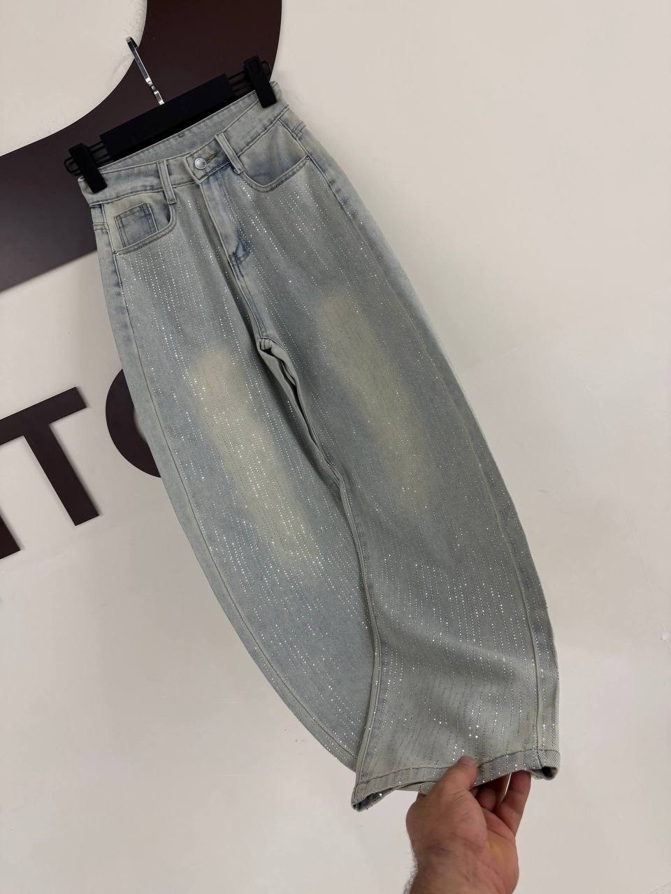 джинсы со стразами,loribindwood женские джинсы со стразами,джинсы женские свободного кроя с кристаллами,джинсы со стразами женские,стильные джинсы