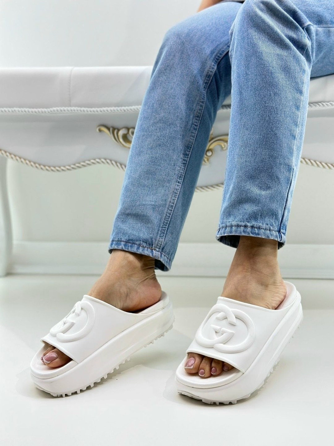 шлепанцы женские,,шлепанцы gucci женские,резиновые тапочки гуччи,шлёпки гуччи женские