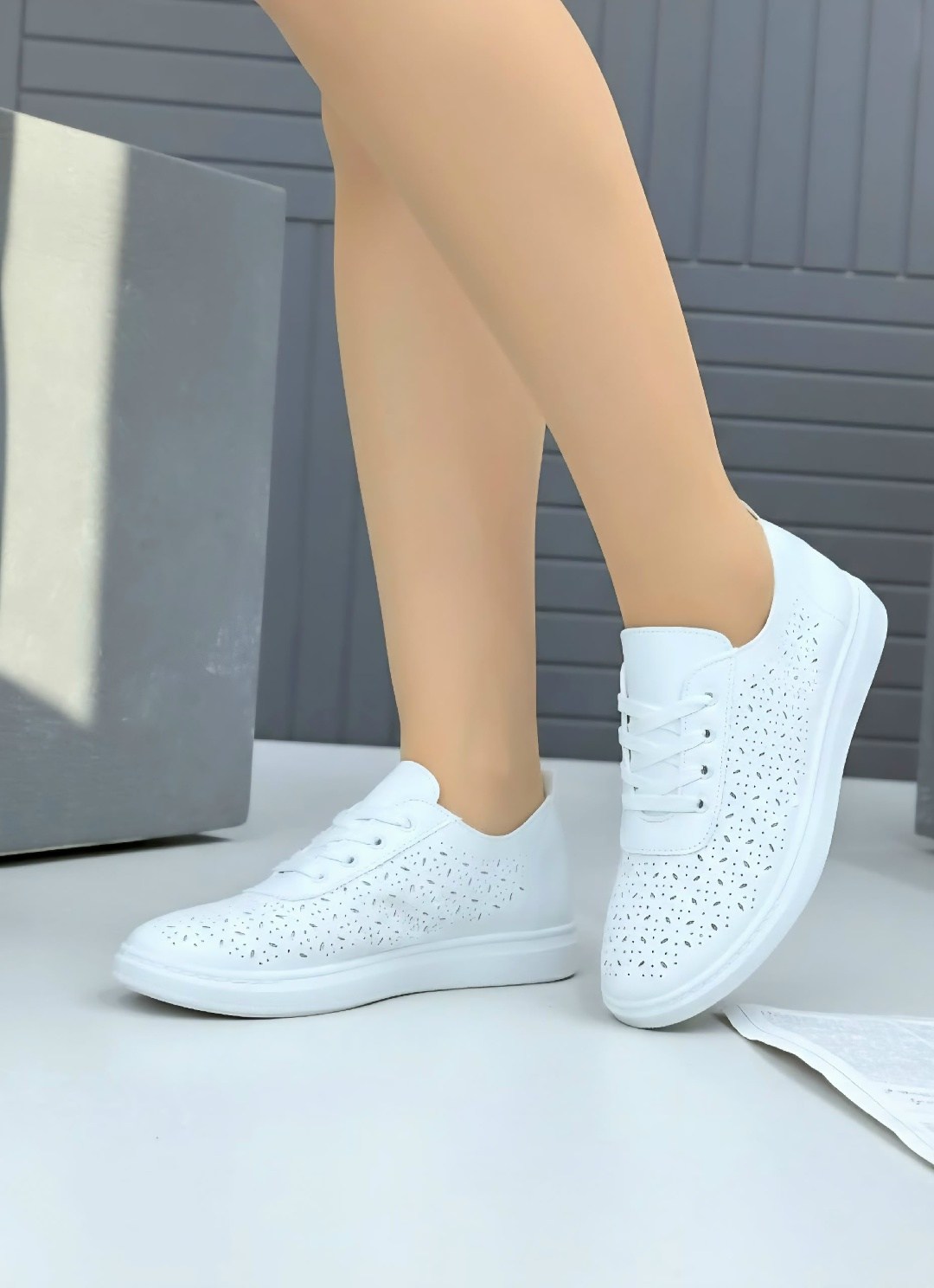 слипоны с перфорацией женские,кеды женски,женские кеды,кеды саламандер женские с перфорацией,кеды летние белые