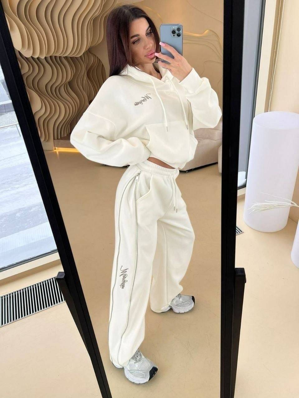 костюм женский спортивный,костюм женский,спортивный костюм шанель,костюм повседневный спортивный,белый спортивный костюм chanel с капюшоном для женщин