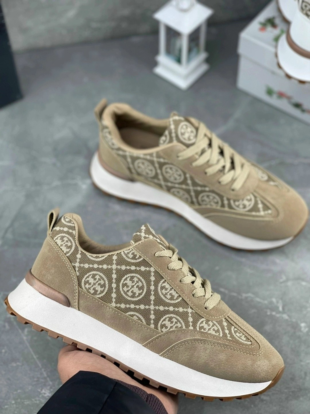 кроссовки женскиe,,кроссовки женские gucci,модные кроссовки,кроссовки gucci