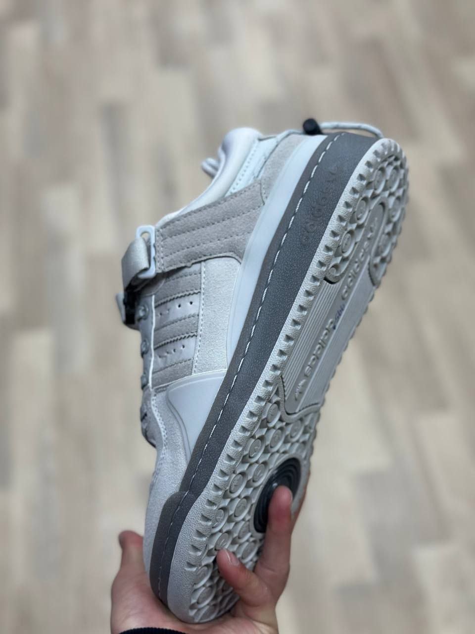 adidas forum low bad bunny grey,кроссовки bad bunny x adidas forum buckle low,кроссовки adidas,кроссовки adidas forum low bad bunny,adidas forum 84 low bad bunny