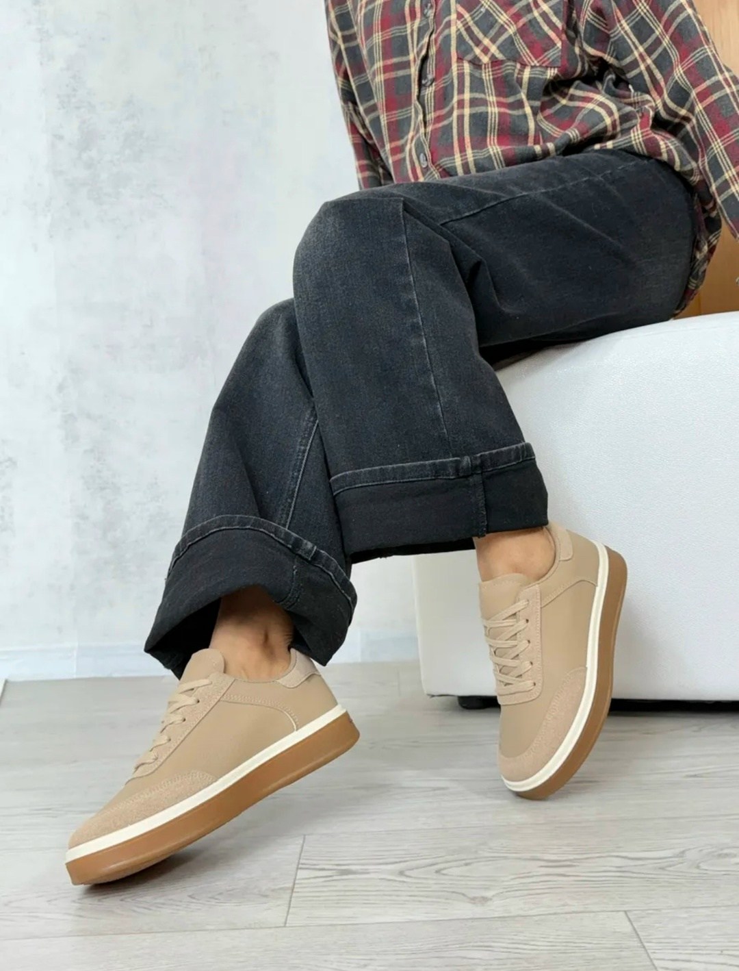 ,кроссовки женскиe,кеды женски,повседневные кроссовки,бежевые кроссовки