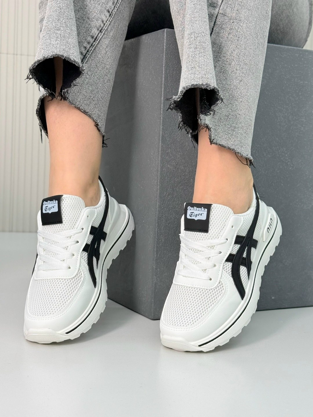 ,женские кроссовки,кроссовки adidas,кроссовки cпортивные,кроссовки повседневные