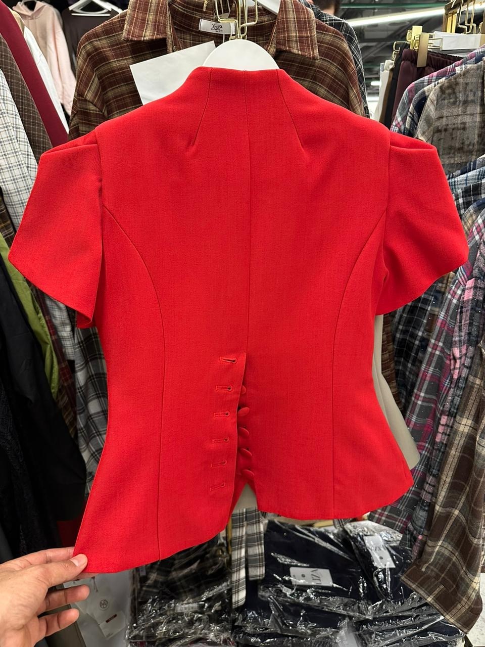 модные жилеты,женские жилеты,жилетка женская