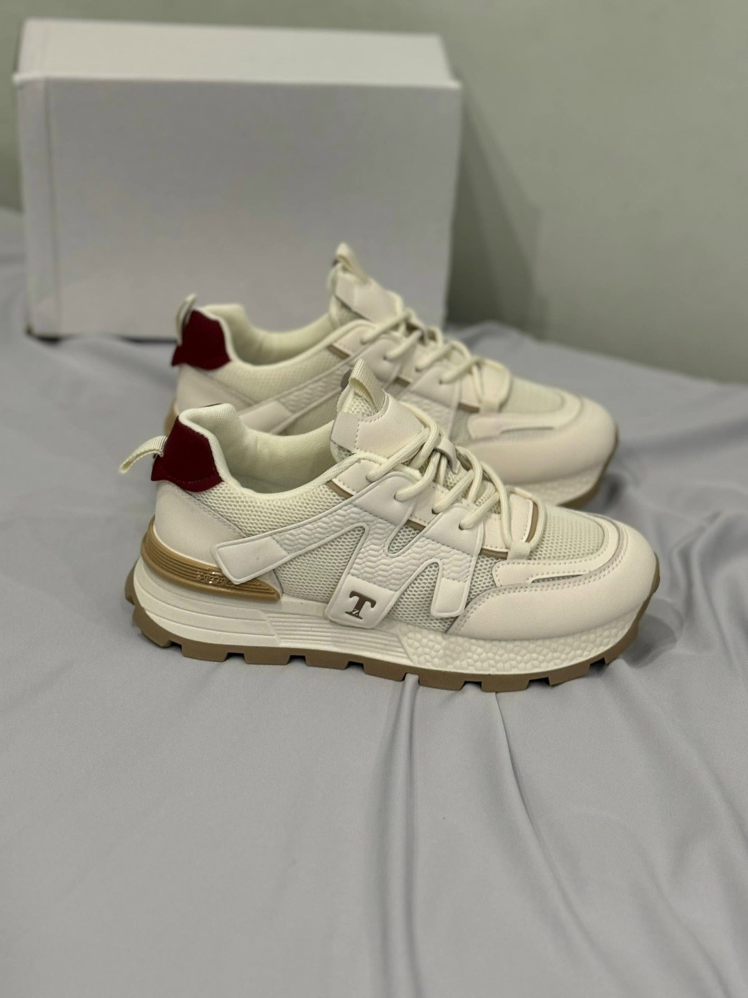 кроссовки женские,кроссовки,повседневные кроссовки,кроссовки для женщин,модные кроссовки