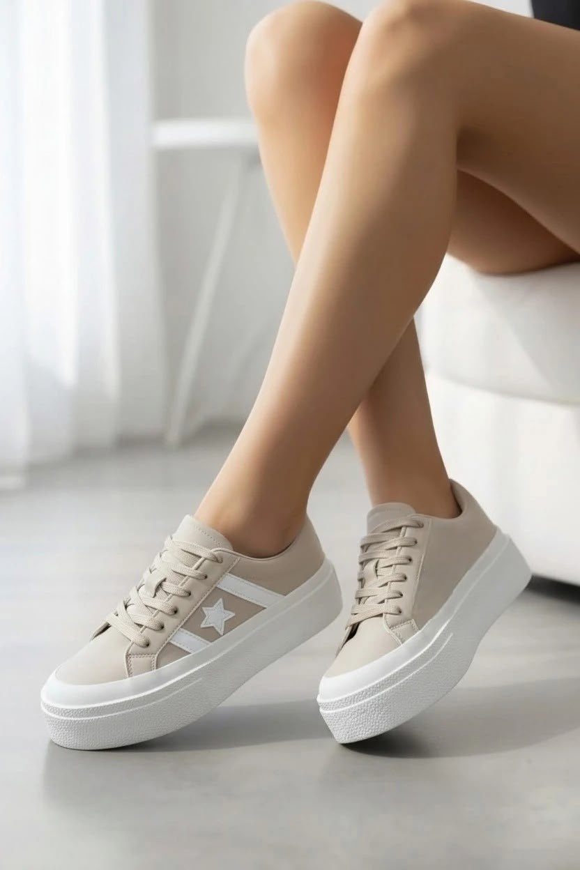 , женская,спортивная ,кроссовки женскиe,кроссовки на массивной подошве