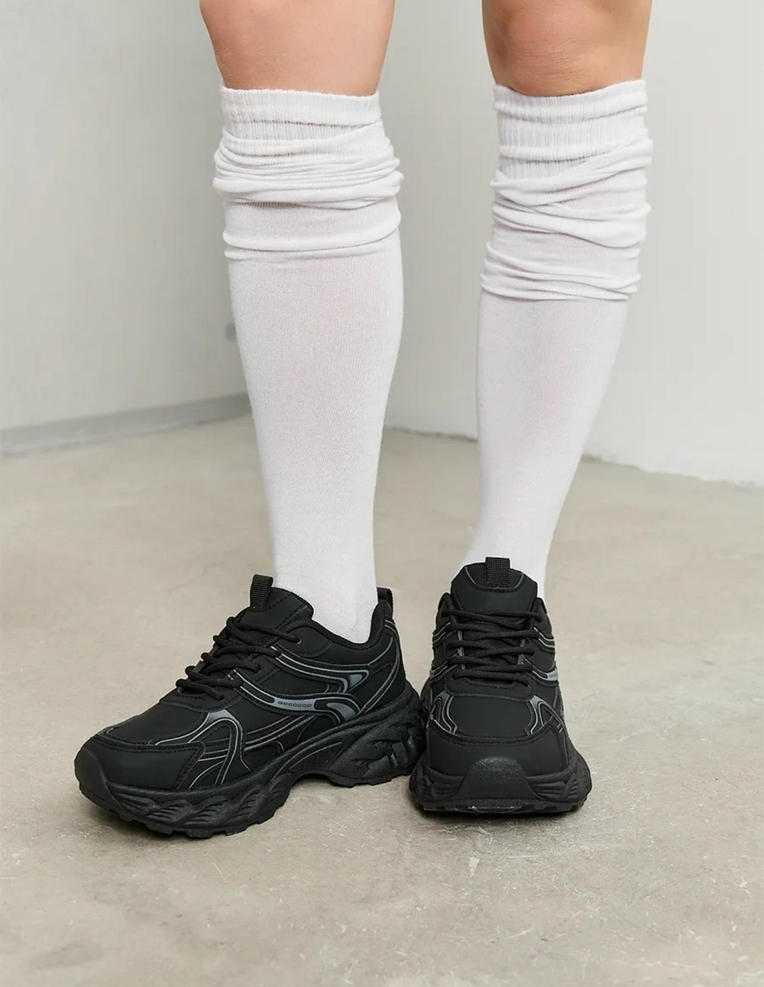 ,женские кроссовки,женские кроссовки на платформе,черные кроссовки,массивные кроссовки женские