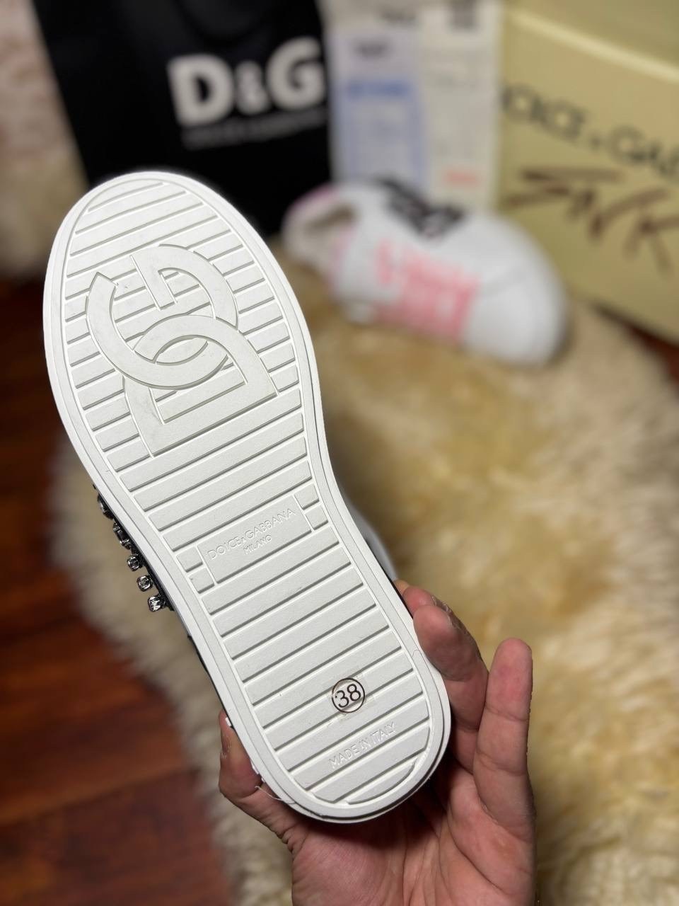 кроссовки dolce&gabbana,кеды dolce&gabbana,кроссовки женские dolce gabbana,кроссовки dolce gabbana кеды,кроссовки dolce&gabbana розовый жемчуг