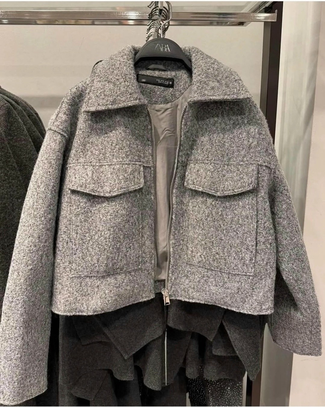 укороченная куртка букле zara,куртка женская модная,жакет куртка,куртка с воротником,женская куртка