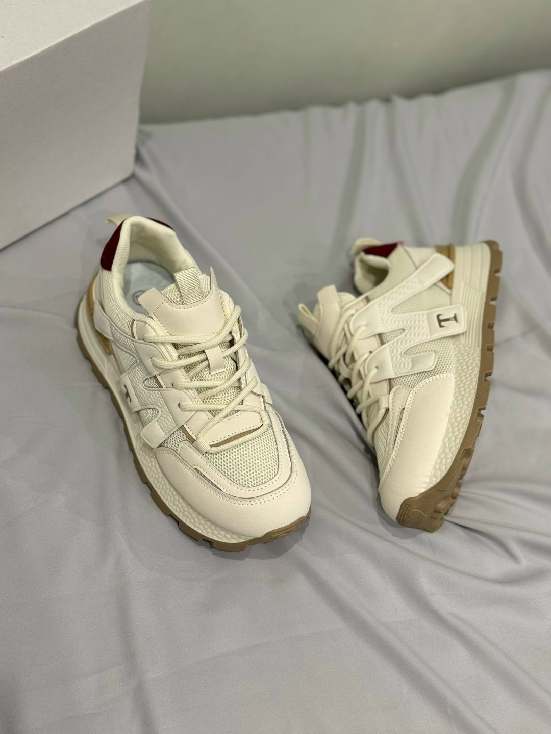 кроссовки женские,кроссовки,повседневные кроссовки,кроссовки для женщин,модные кроссовки