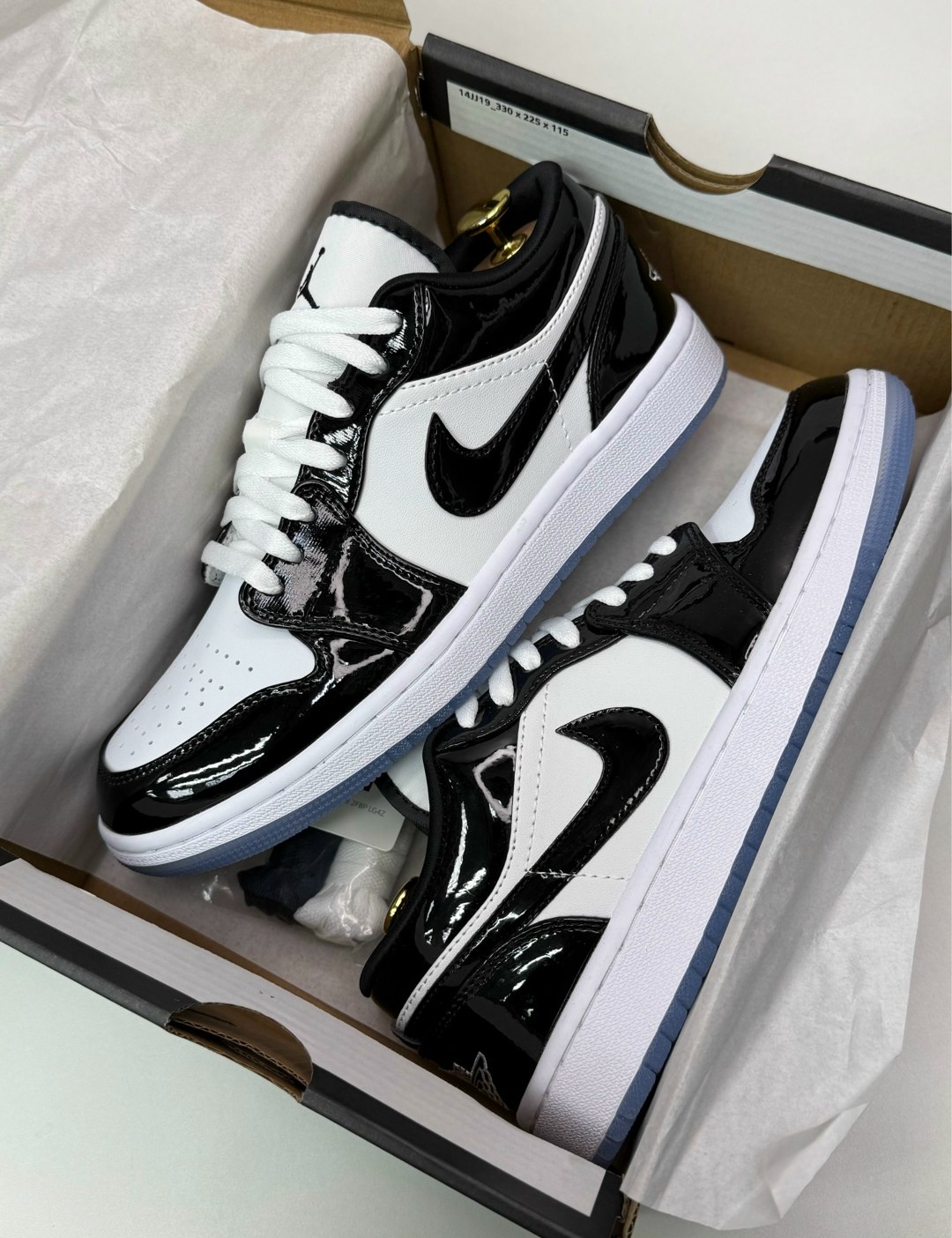 кроссовки nike air jordan 1 low concord,кроссовки nike air jordan 1 low,кроссовки nike air jordan 1 low лакированные,nike air jordan 1 low se concord,air jordan 1 low se concord