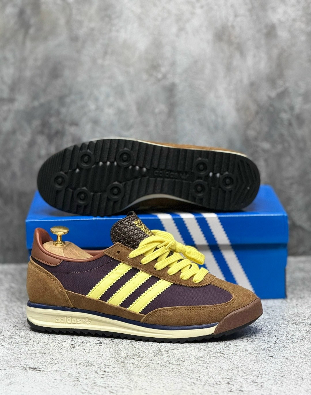 кроссовки adidas,кроссовки adidas sl 72,кастомизированные кроссовки adidas originals sl lifestyle women's коричневый/желтый,кроссовки adidas коричневые,кроссовки adidas sl 72 коричневые