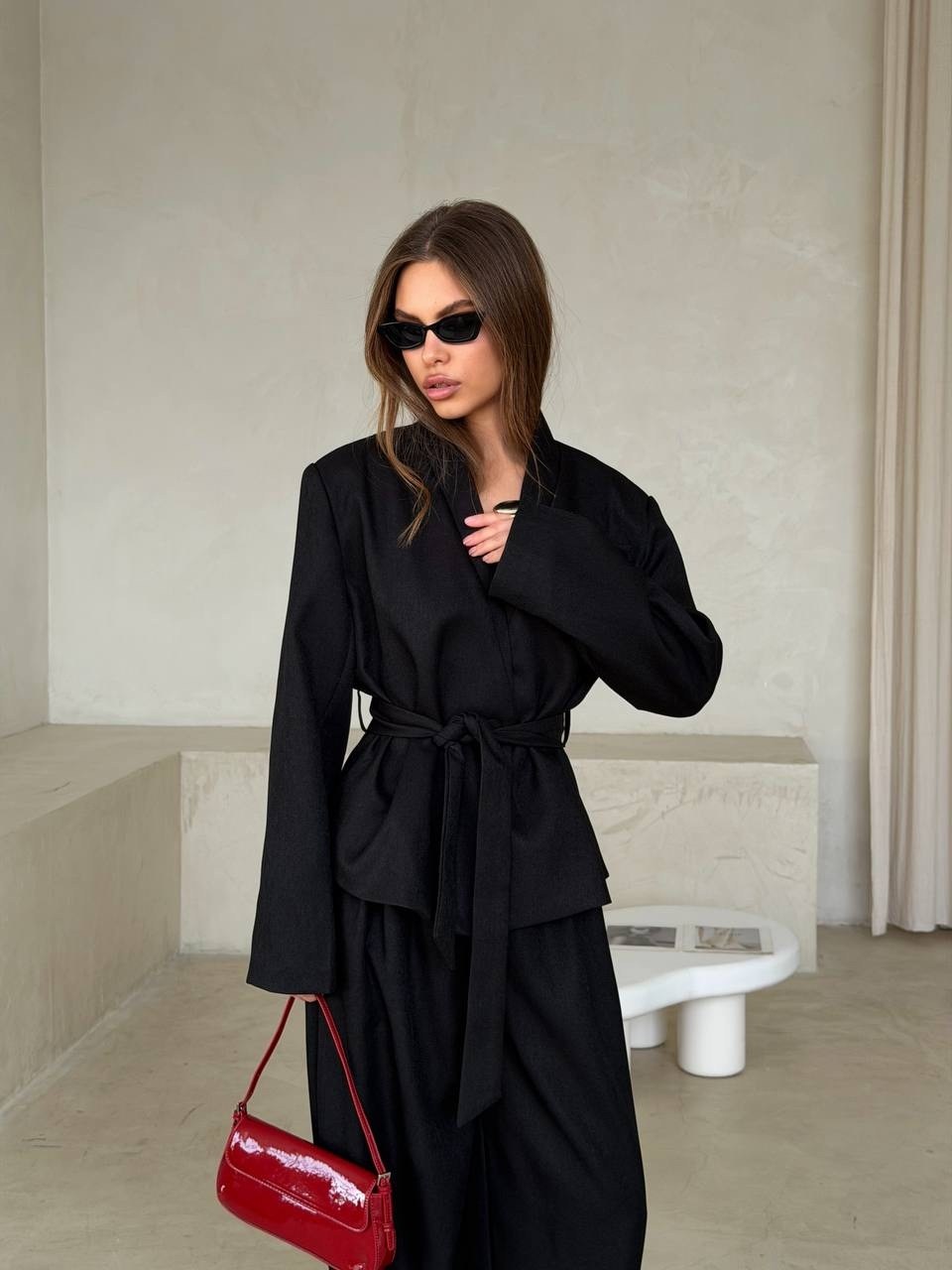 брючный костюм с кимоно,костюм кимоно женский брючный,брючный костюм черный,костюм женский (жакет, брюки) minaku silk pleasure цвет чёрный размер 48,женский костюм