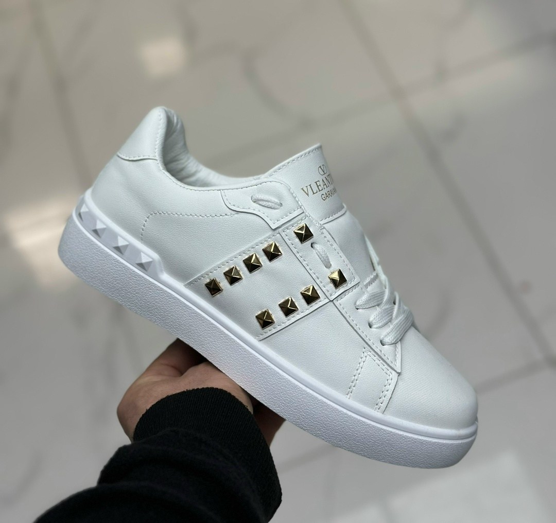 ,женские кроссовки,кеды женски,белые женские кроссовки,кеды белые