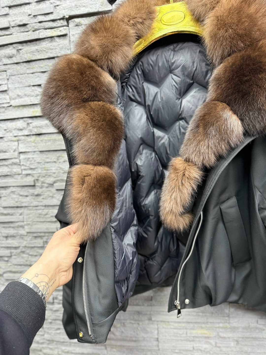 пуховик с натуральным мехом,пуховик женский с натуральным мехом,пуховик женский,куртка женская,пуховик с мехом